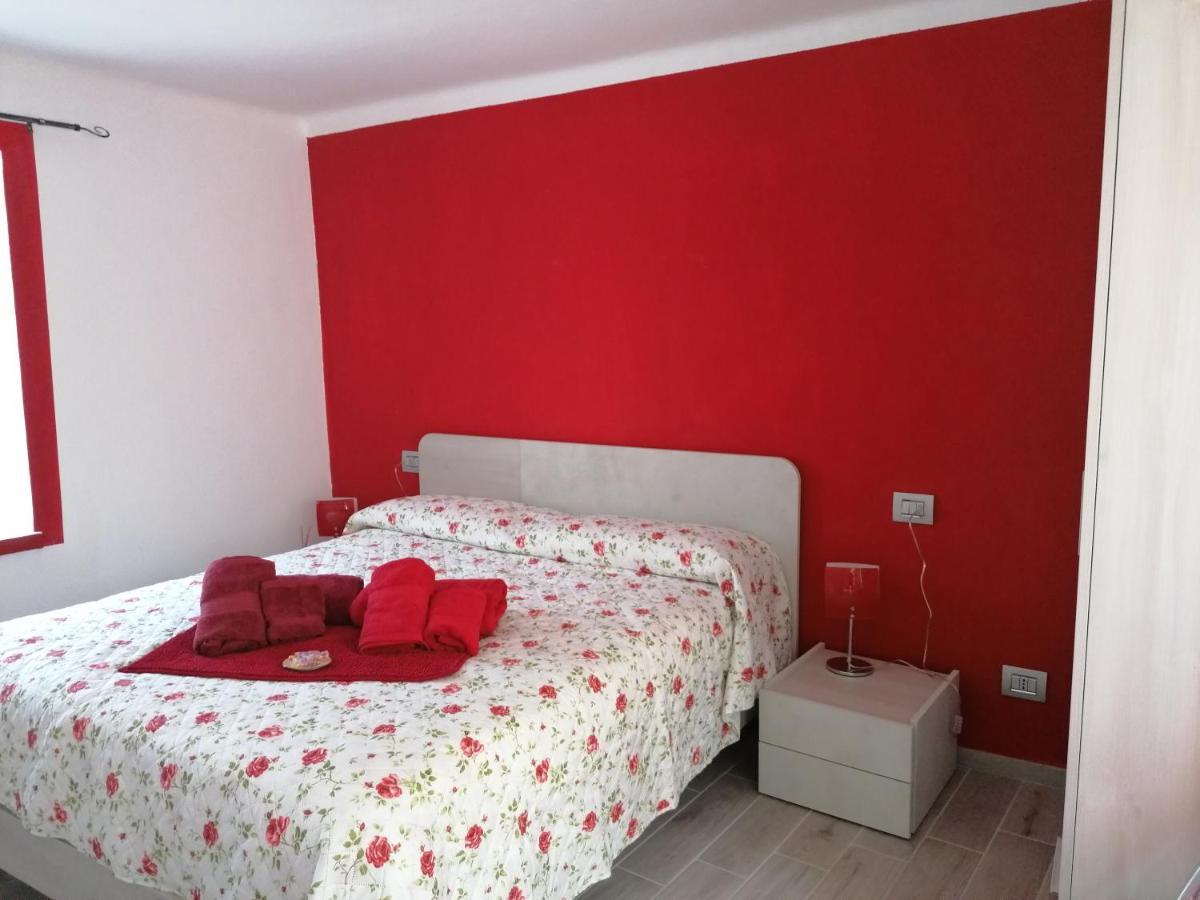 Casa Vacanza La Rosa วินาดิโอ ภายนอก รูปภาพ